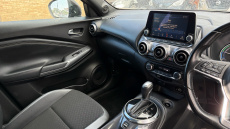 Nissan Juke 1.6 Hybrid N-Connecta 5dr Auto Hybrid Hatchback